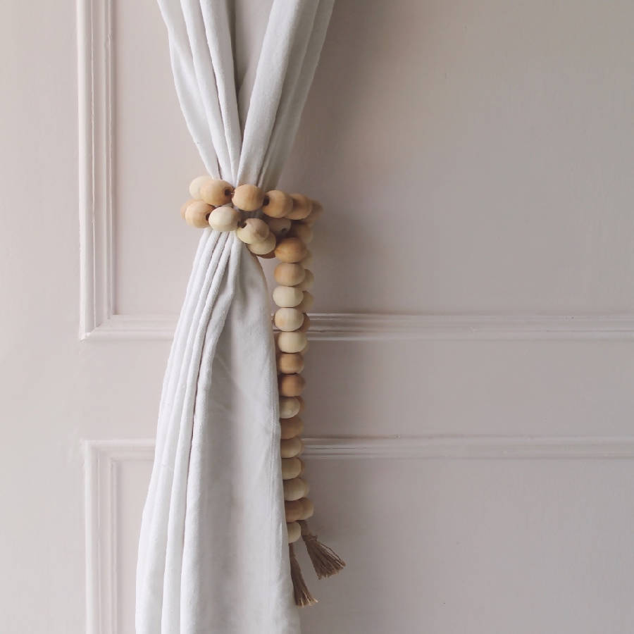 Farmhouse Wooden Beads With Jute Tassels DC-Powered by People dÉsirer