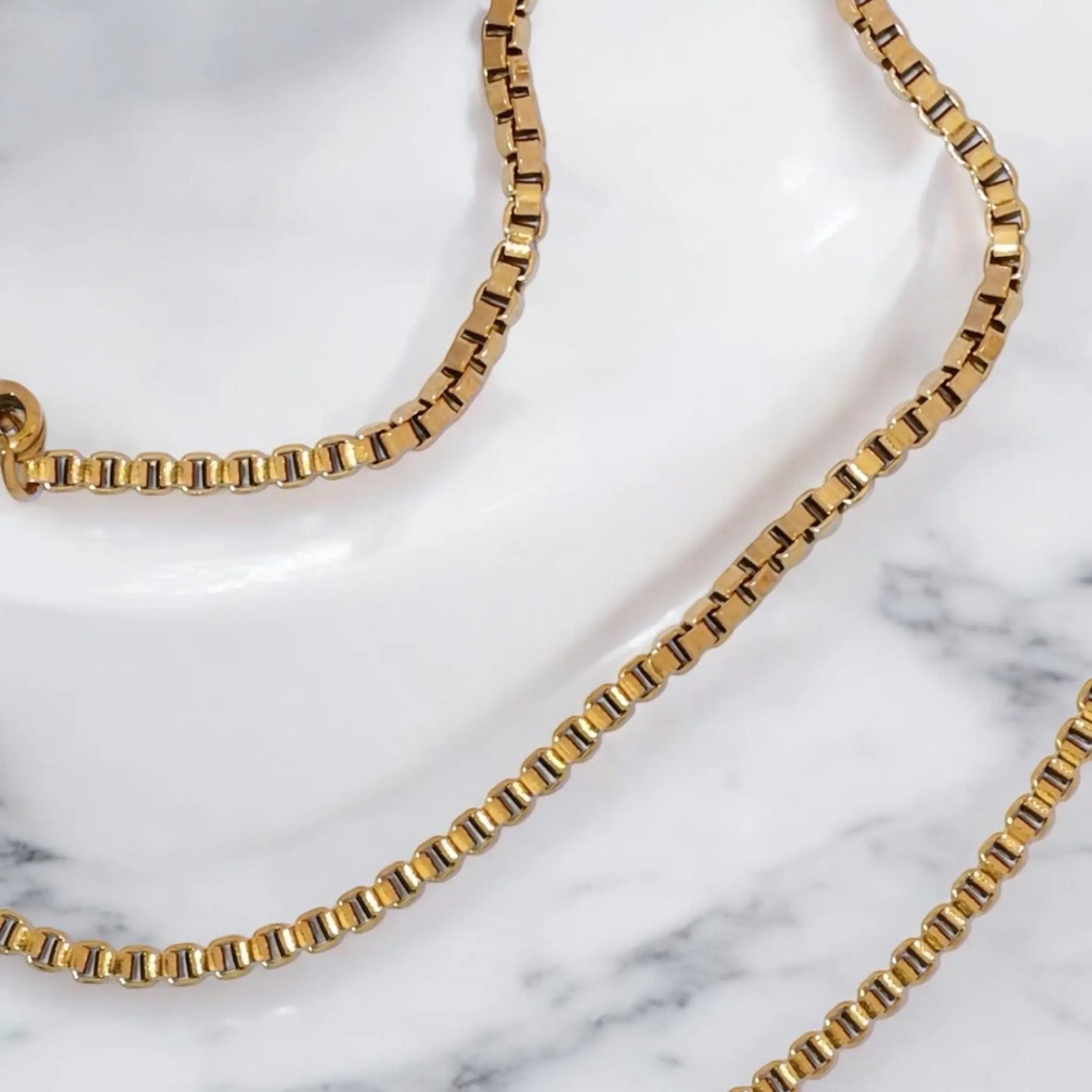 Gold thin chain dÉsirer dÉsirer