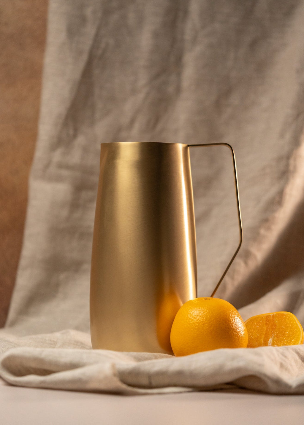 Artisan Brass Pitcher DC-Powered by People dÉsirer