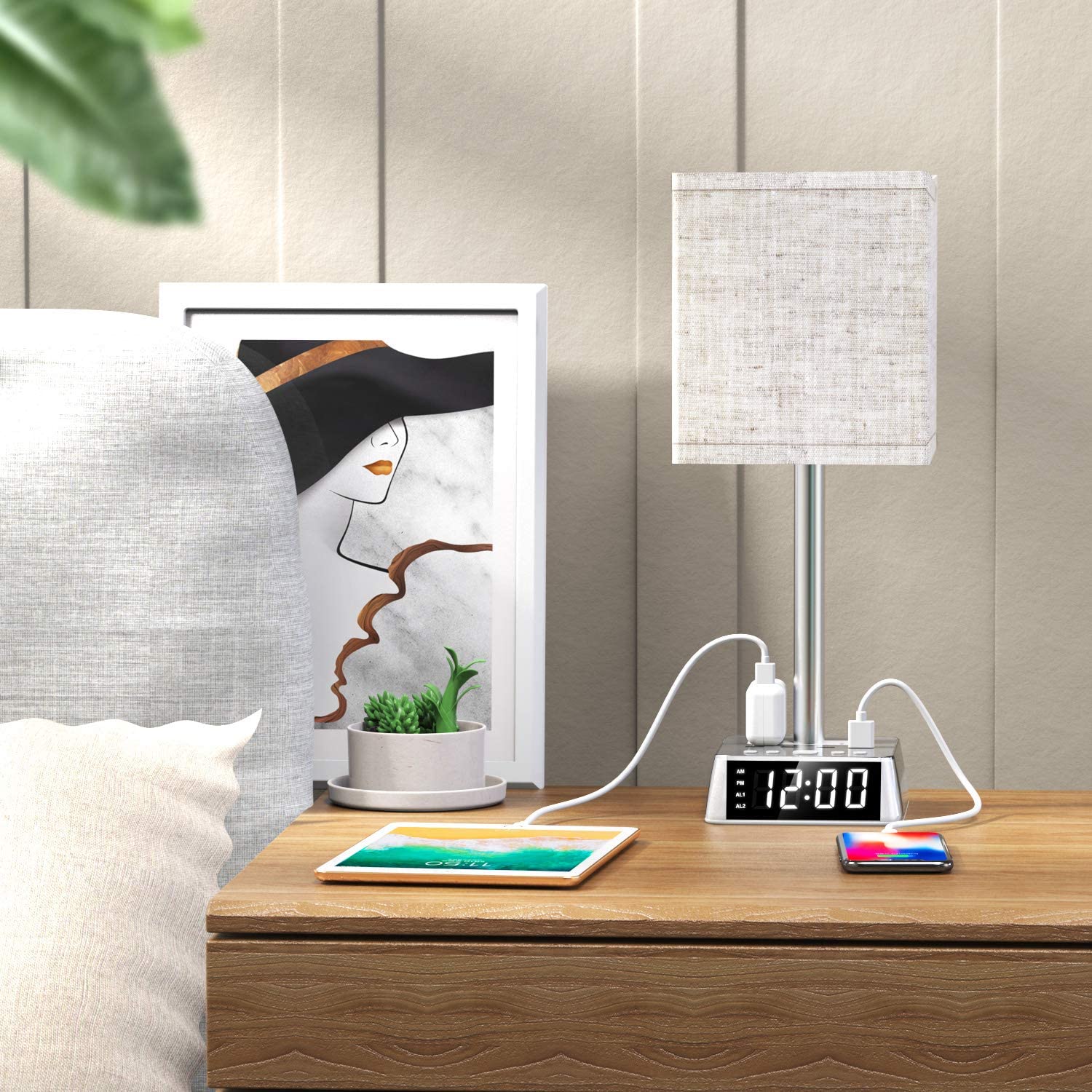 Table Lamp, 4 USB Ports &amp; AC Power Outlets, Alarm Clock DC-THE CEO dÉsirer