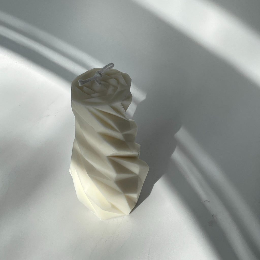 Crystal Candle DC-Powered by People dÉsirer