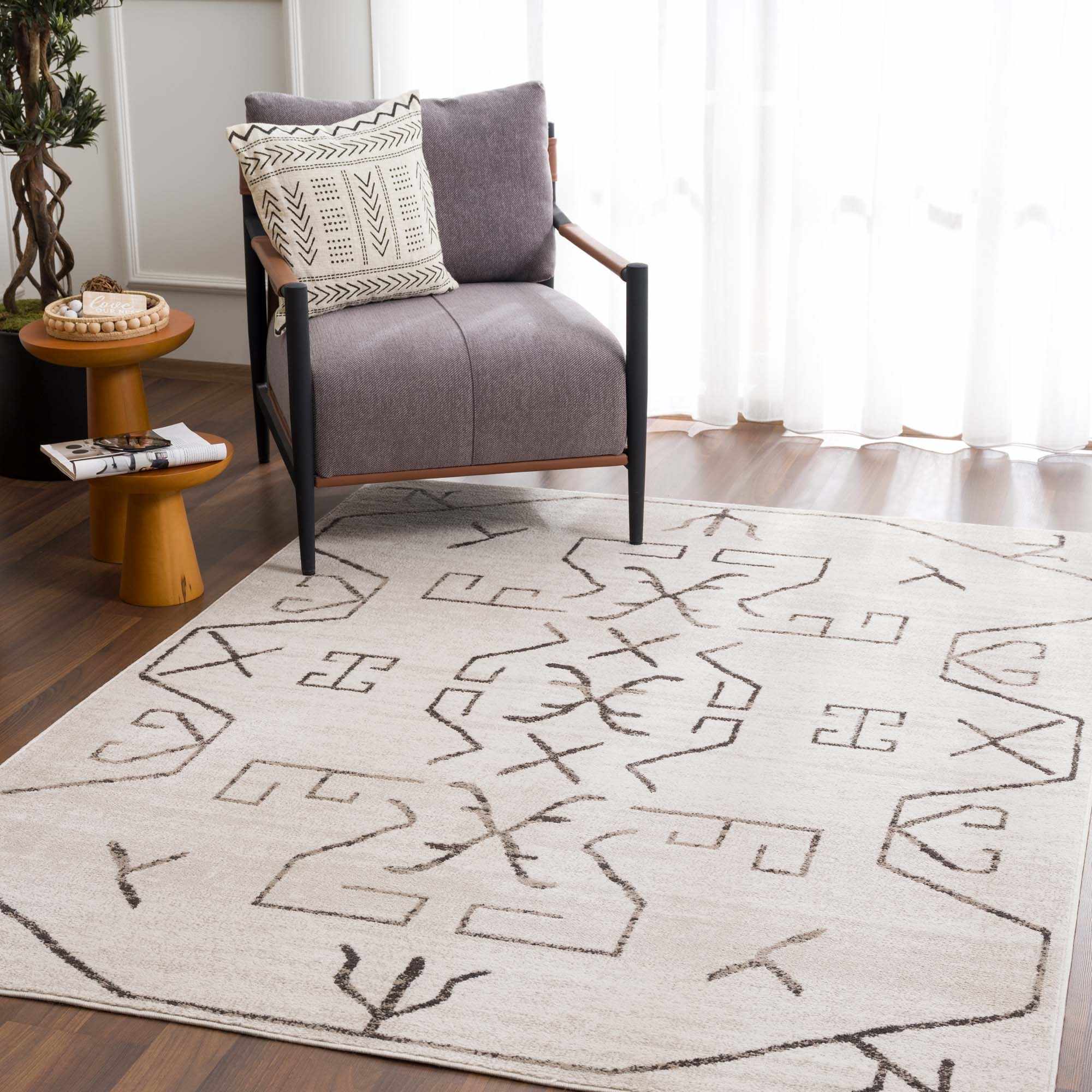Azzan Cream & Charcoal Area Rug DC-Hauteloom dÉsirer