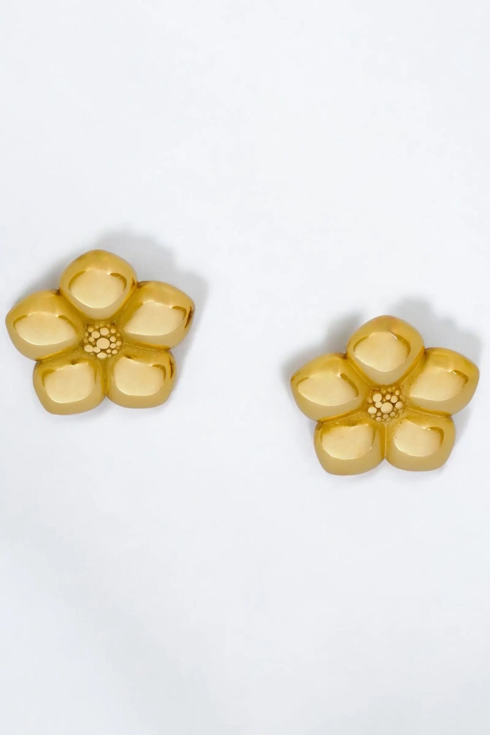 Gold Flower Charm necklace  and earring dÉsirer dÉsirer
