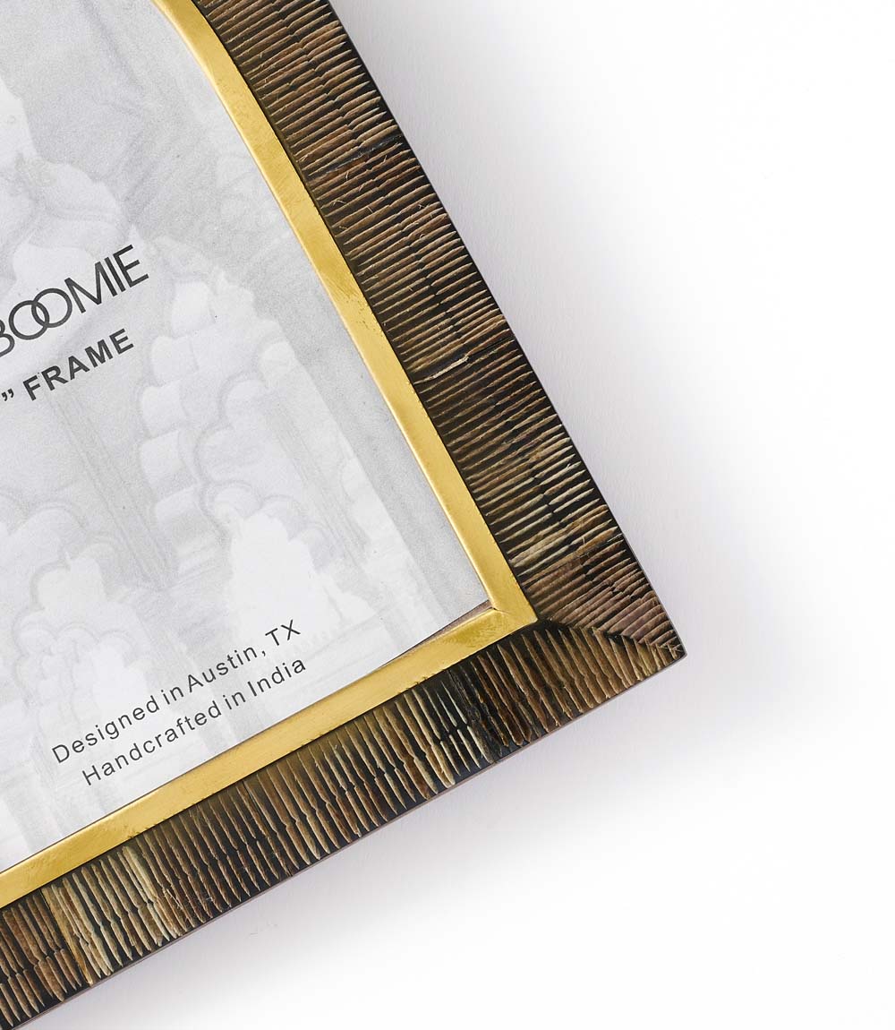 Kerala 5x7 Arch Picture Frame - Carved Horn, Brass Inlay DC-Powered by People dÉsirer