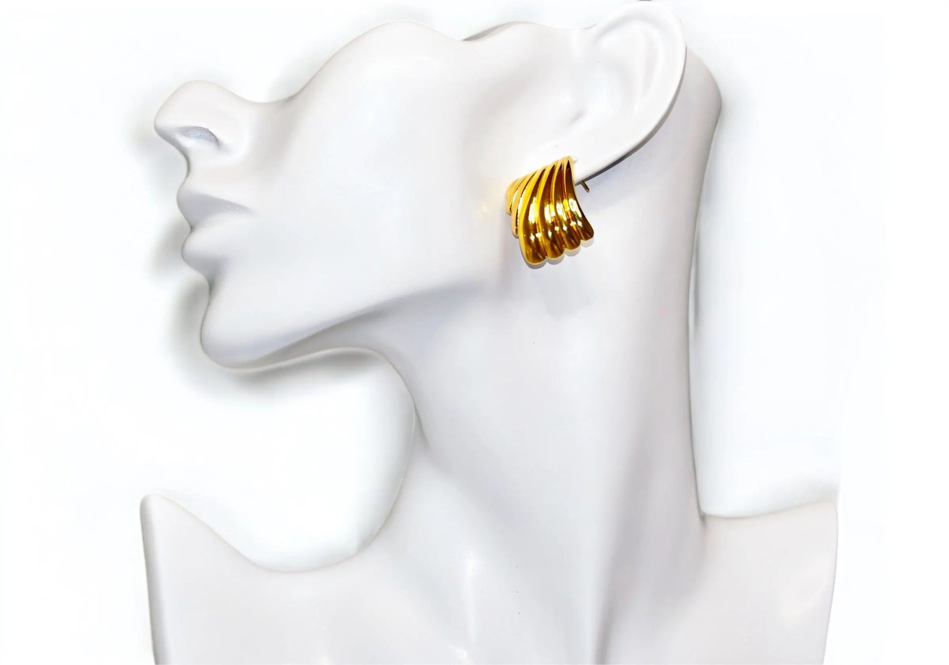 Gold Wing Stud Earrings dÉsirer dÉsirer
